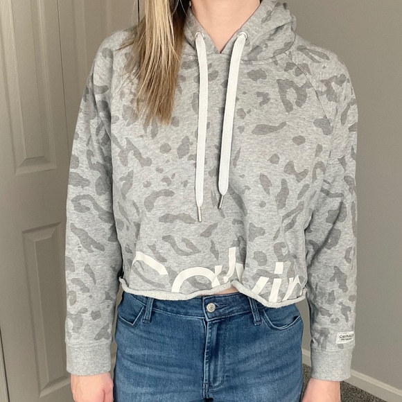 Calvin Klein Cropped Hoodie - Picture 1 of 3